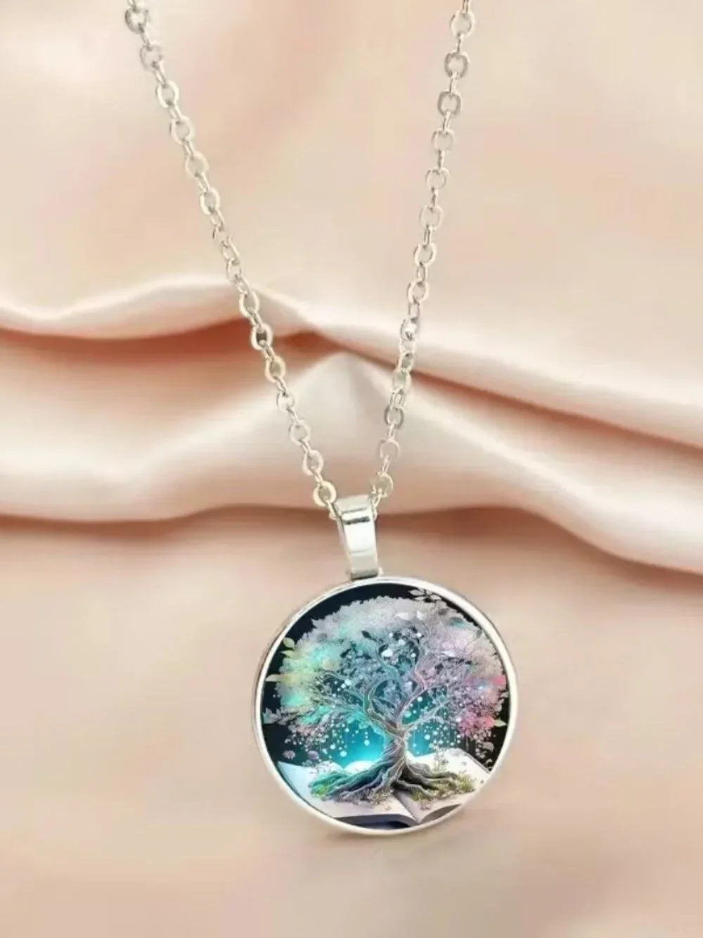 Silver TREE OF LIFE Glass Cabochon Pendant Necklace
